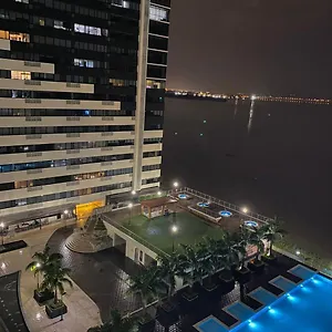 Apartamento Vista A La Ciudad Y Rio Con Generador 24 Horas, Guayaquil